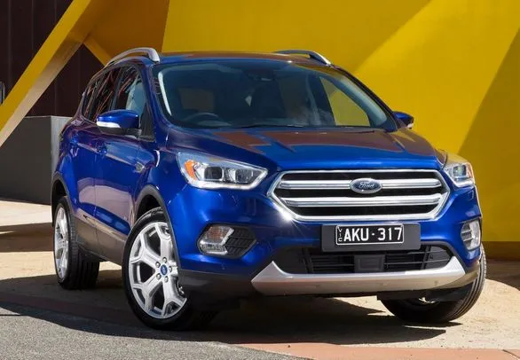 FORD ESCAPE 2017 PROBLÈMES