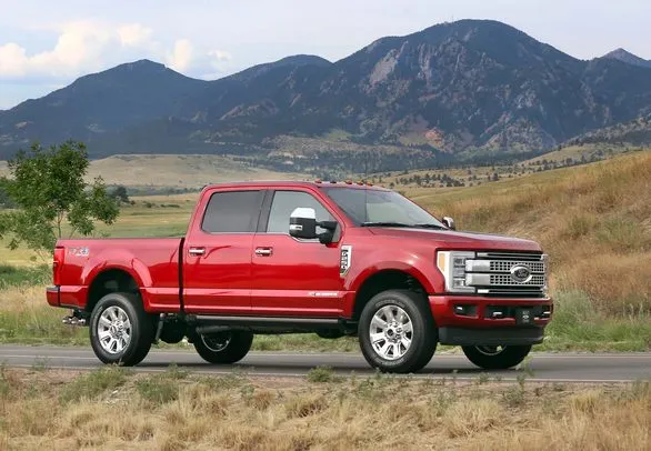 FORD F-250 SUPER DUTY 2018 PROBLÈMES