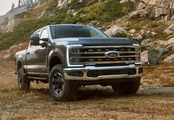 FORD F-250 SUPER DUTY 2023 PROBLÈMES