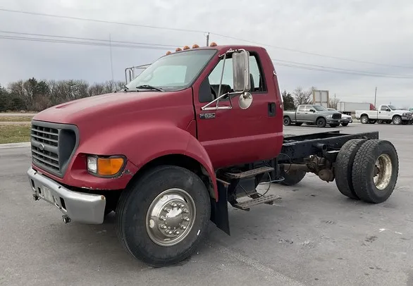 FORD F-650 2003 PROBLÈMES