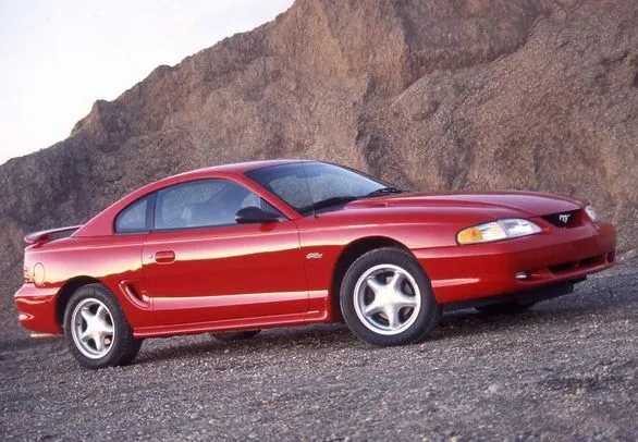 FORD MUSTANG GT 1998 PROBLÈMES