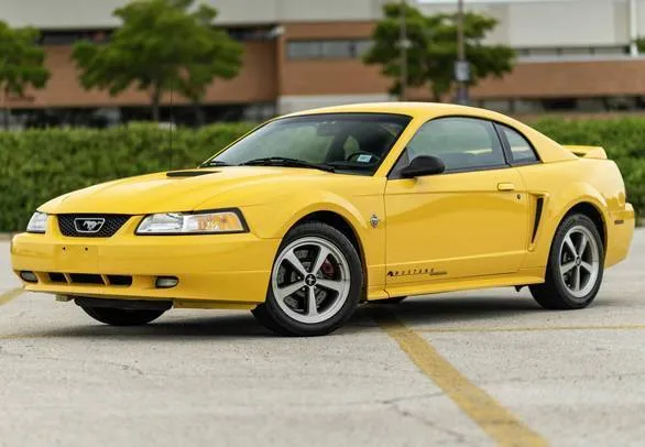 FORD MUSTANG GT 2001 PROBLÈMES