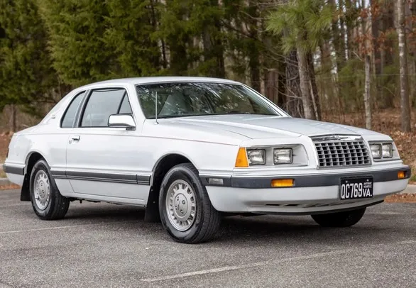 FORD THUNDERBIRD 1983 PROBLÈMES